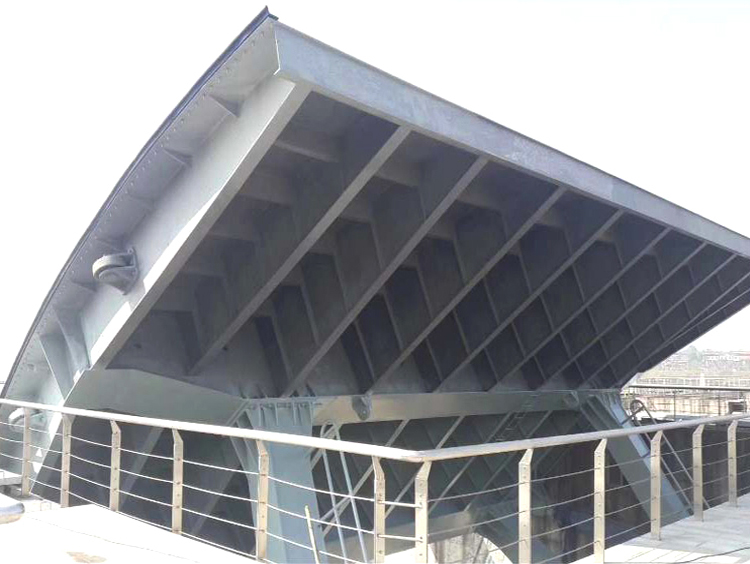 ����բ��